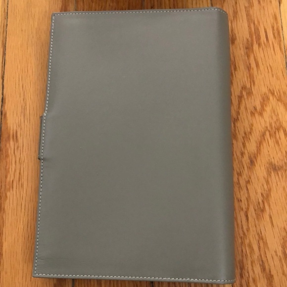 NWOT Van Cleef & Arpels Leather Cover and Journal - Picture 4 of 16